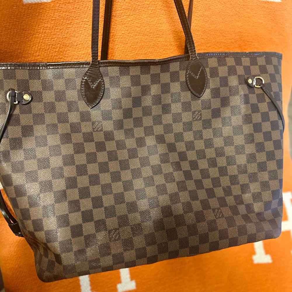 Louis Vuitton Neverfull MM